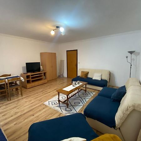Apartmani Dora Leskovac Leskovac  Exteriör bild