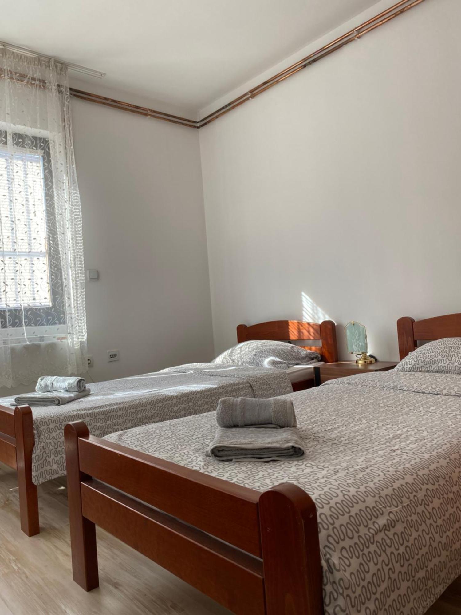 Apartmani Dora Leskovac Leskovac  Exteriör bild