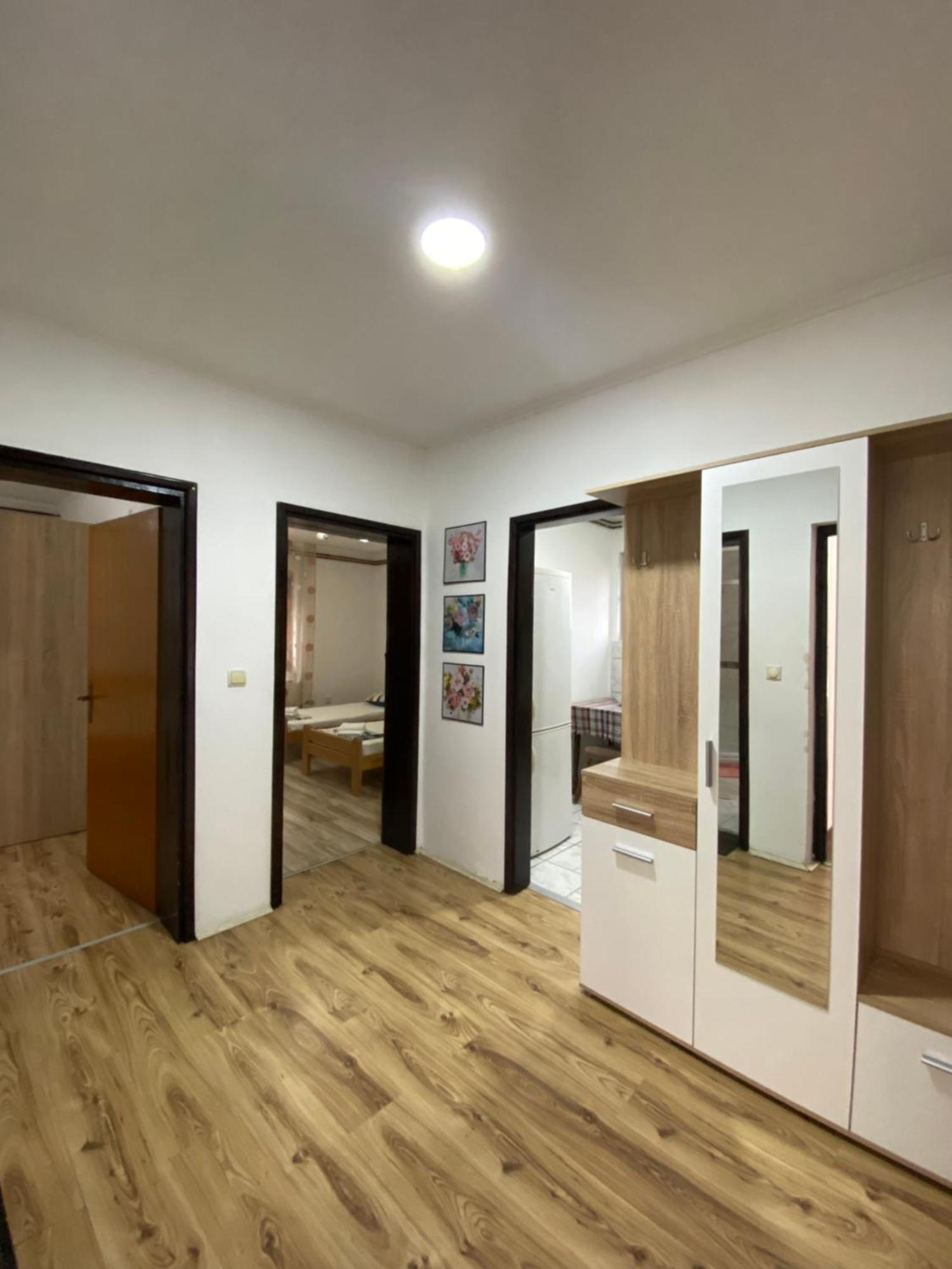 Apartmani Dora Leskovac Leskovac  Exteriör bild