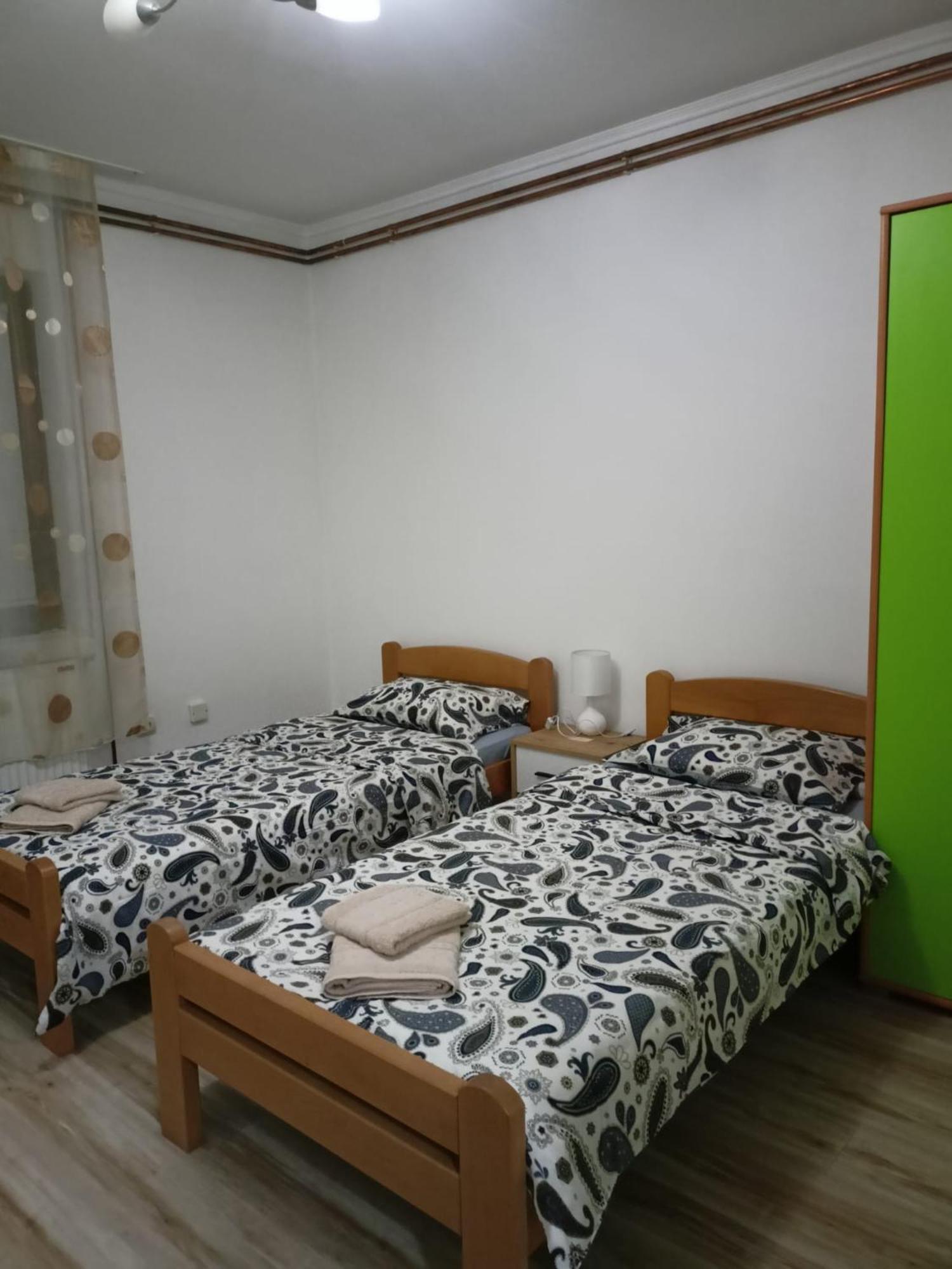 Apartmani Dora Leskovac Leskovac  Exteriör bild